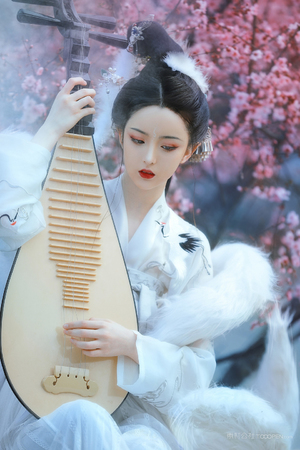 三级强伦姧在线播放